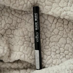 eyeko: BLACK MAGIC liquid eyeliner